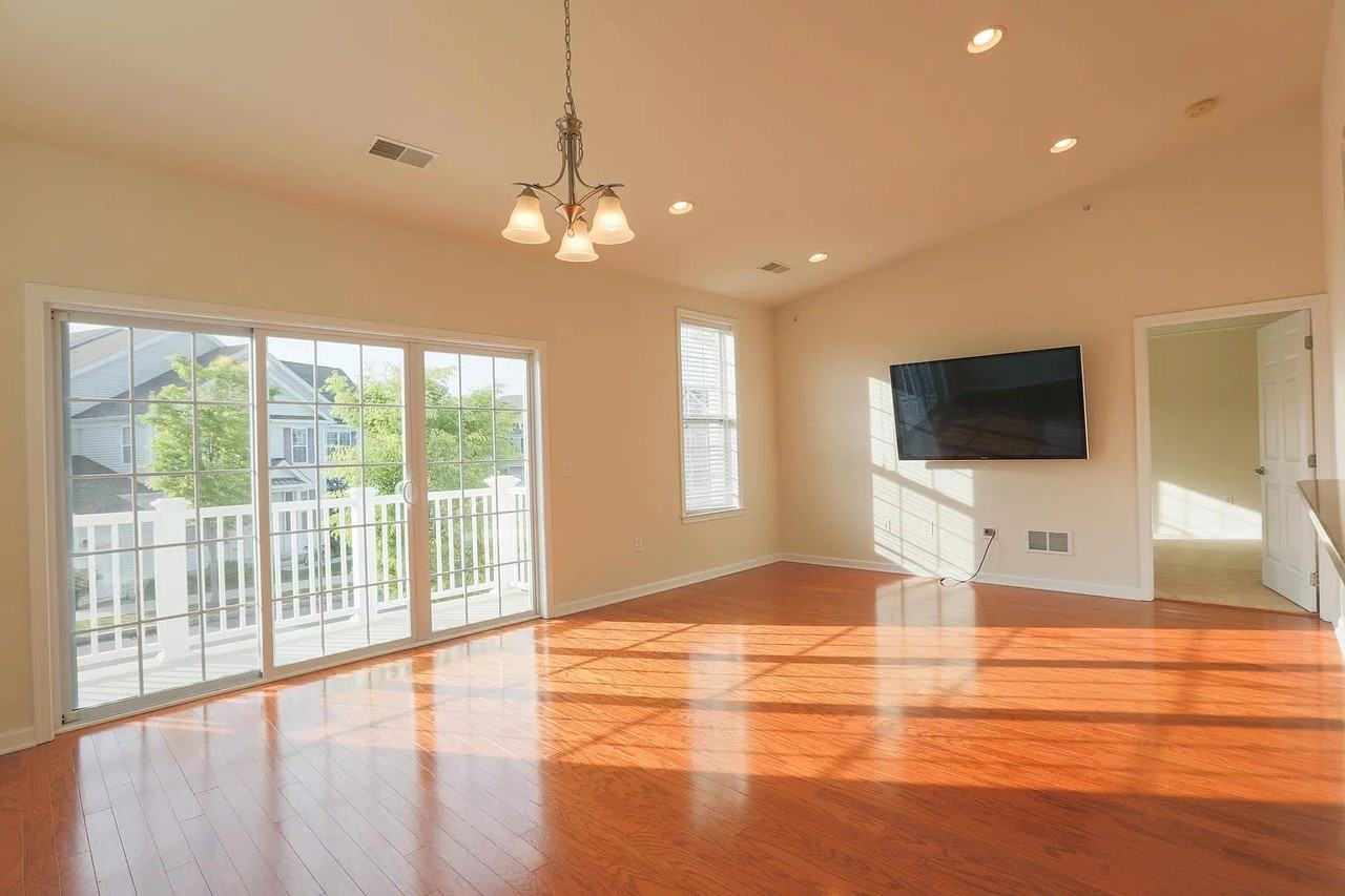 3110 Townsend Blvd - Photo 6 of 20