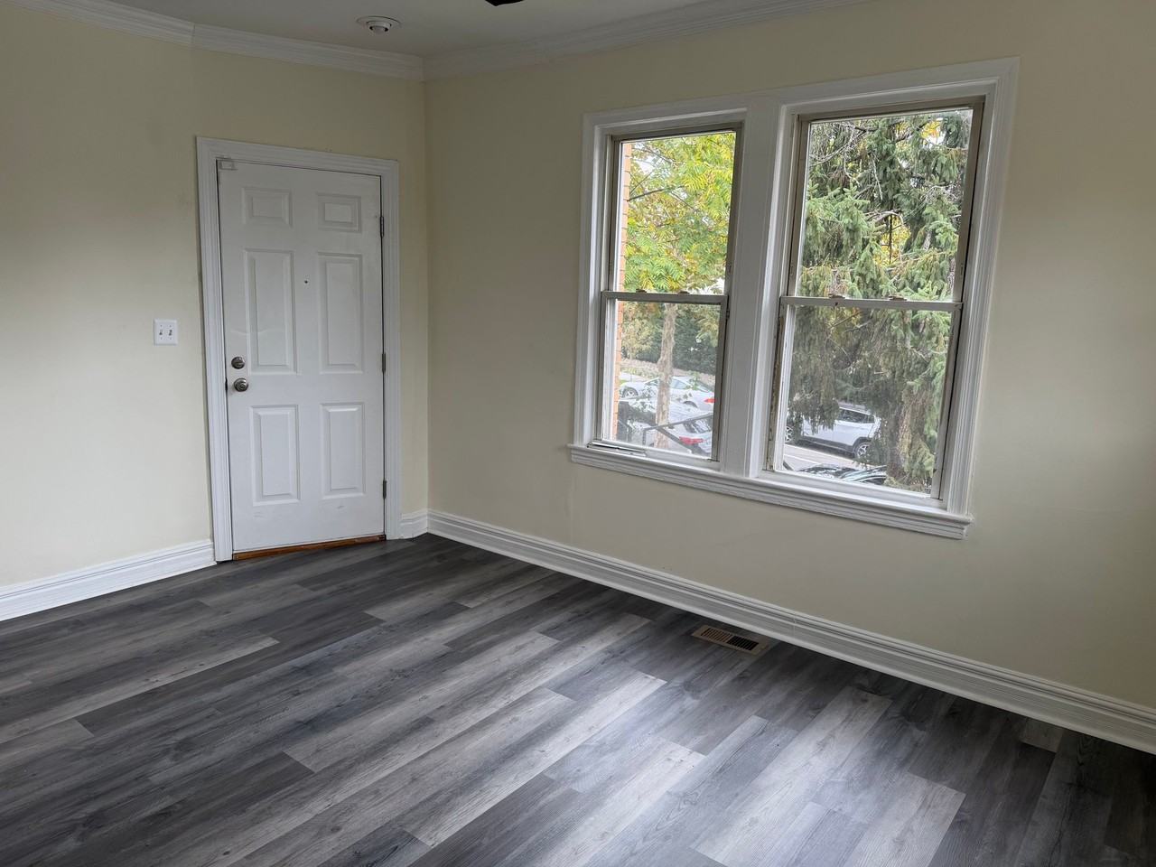 1900 3rd St Ne #1 - Photo 3 of 18