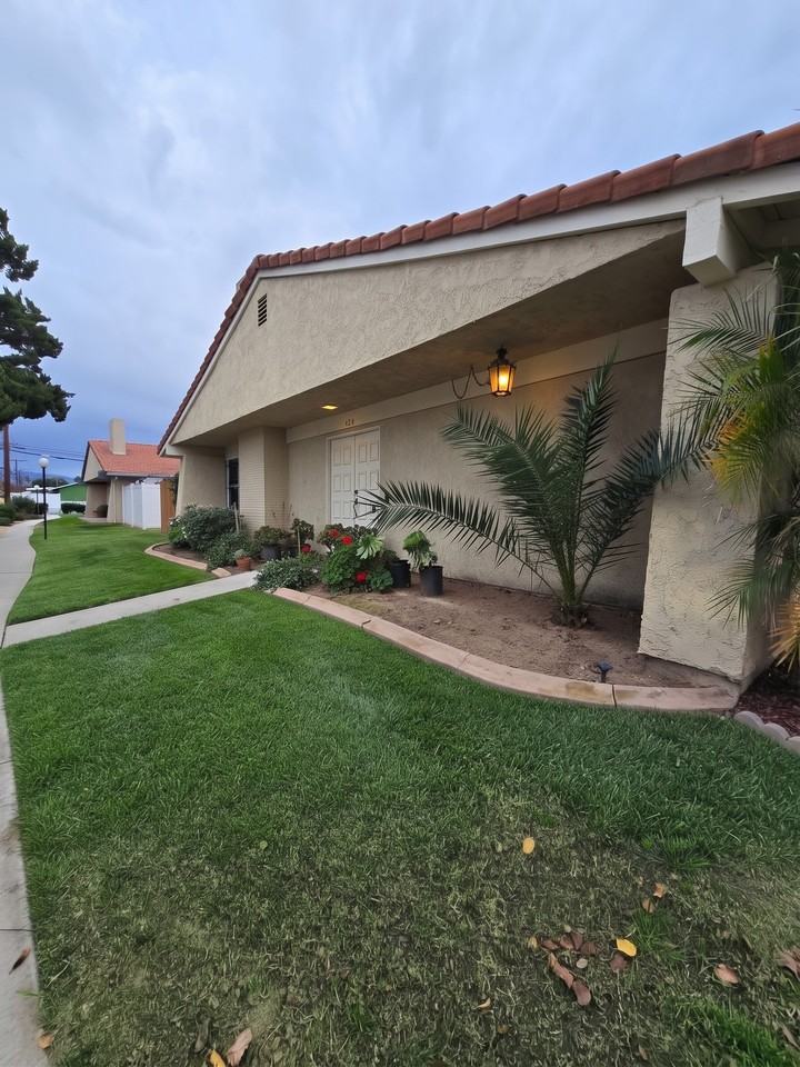 426 King Ct - Photo 2 of 2
