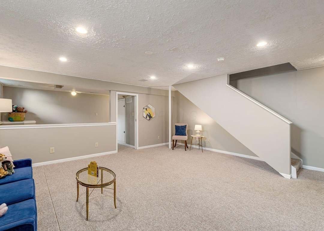 304 Meadow Ash Dr - Photo 3 of 19