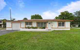 2270 Sw 30th Ter - Photo 1 of 1
