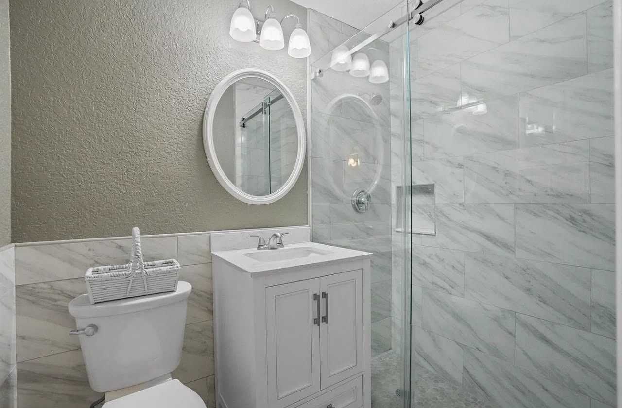 2270 Sw 30th Ter - Photo 2 of 10