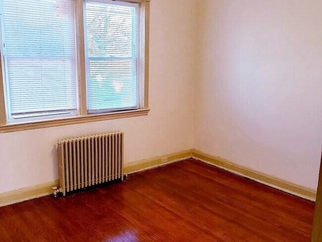 902 Saint Dunstans Rd #2 - Photo 2 of 9