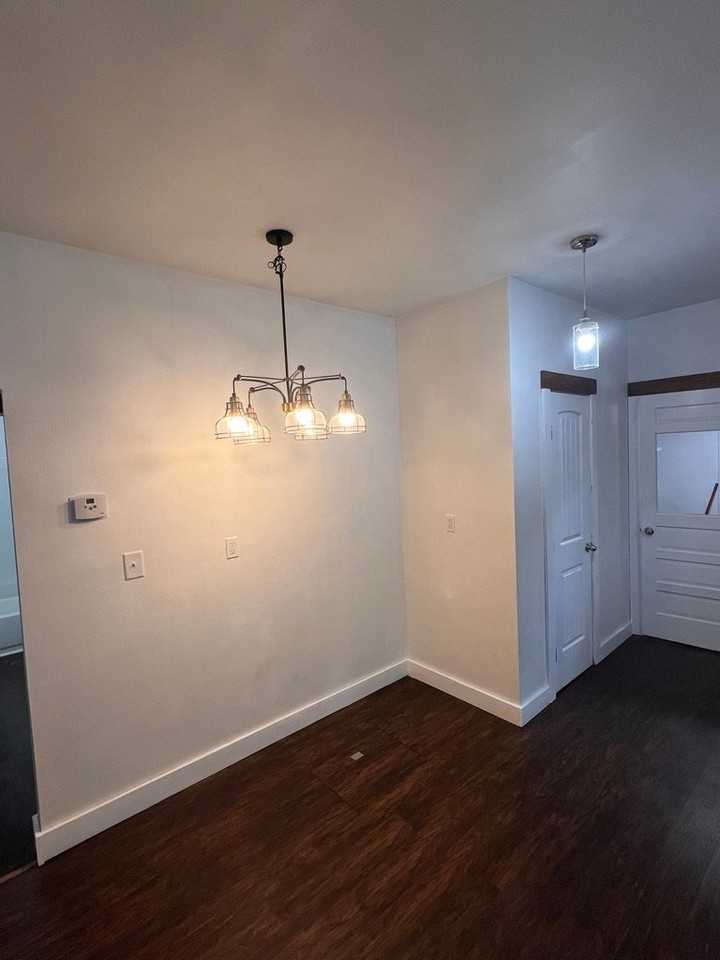 228 E Oklahoma St - Photo 6 of 12