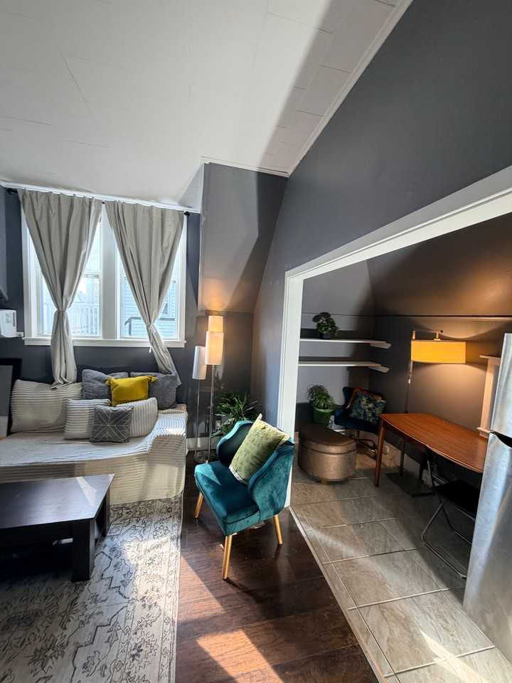 15 Maple St #2L - Photo 2 of 11