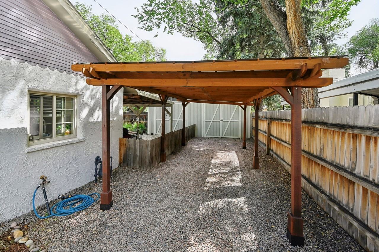 215 Wolfe Ave - Photo 3 of 20