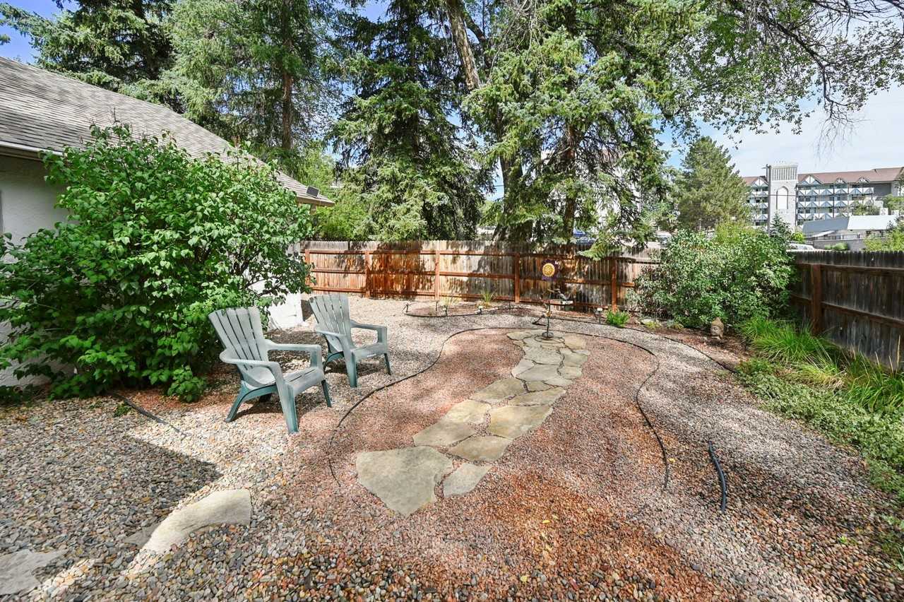 215 Wolfe Ave - Photo 4 of 20