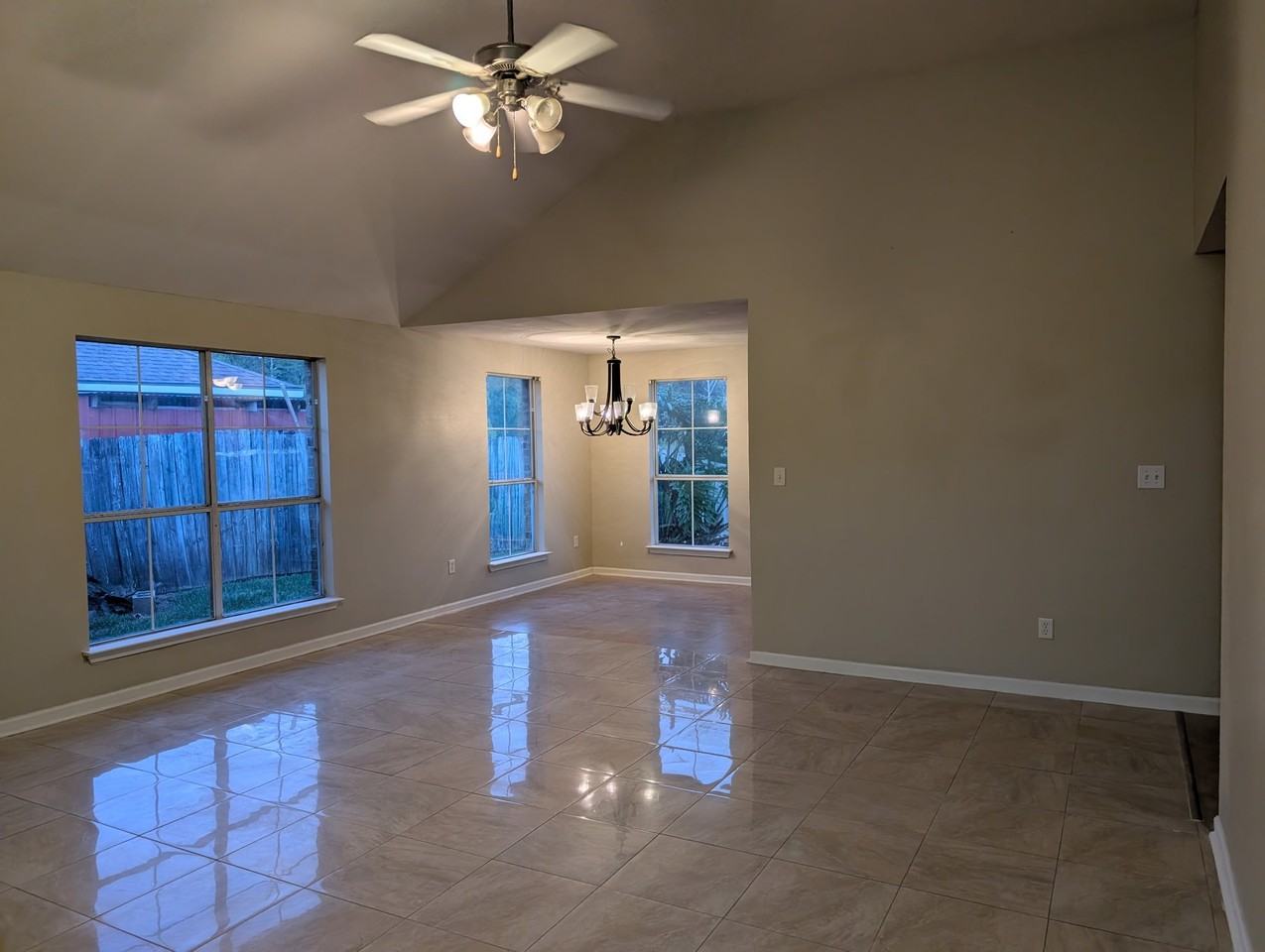 38462 Highland Terrace Ave - Photo 2 of 8