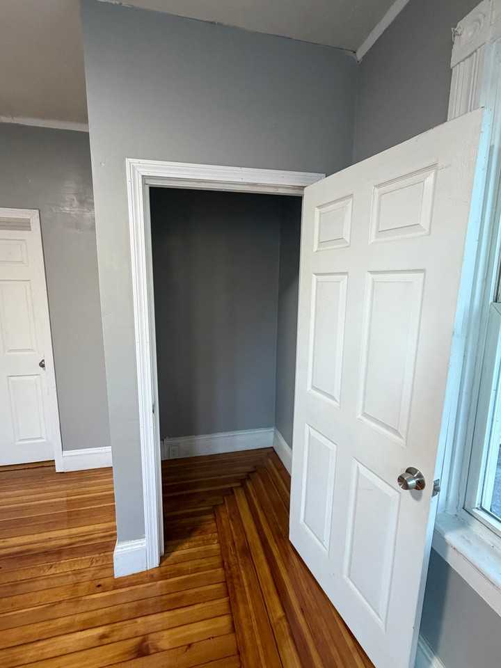 310 Orms St #1 - Photo 5 of 15