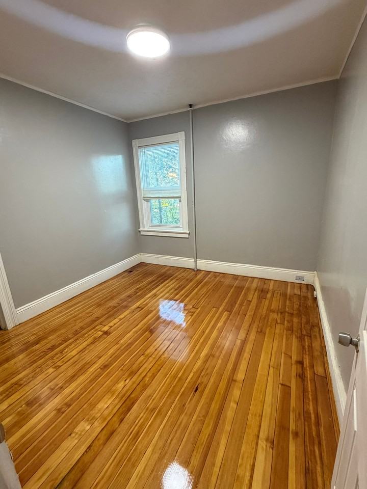 310 Orms St #1 - Photo 6 of 15