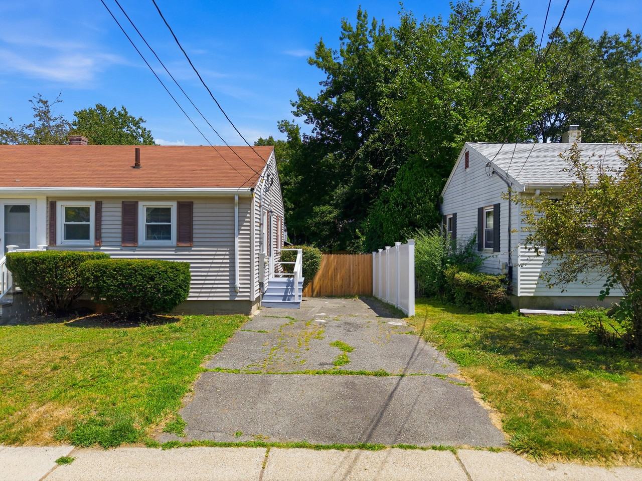42 Windham Rd - Photo 3 of 18