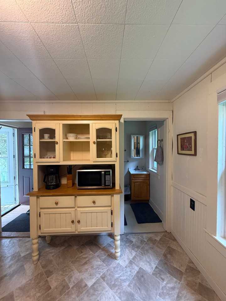 98 Carroll St #2 - Photo 4 of 10