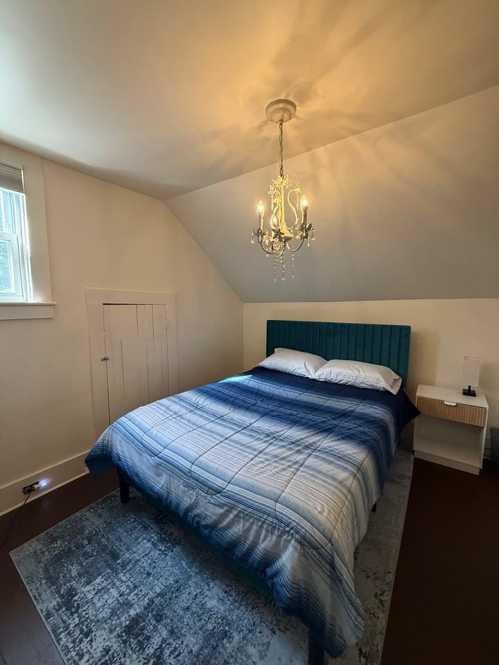 98 Carroll St #2 - Photo 6 of 10