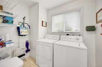 12526 Chadwell St - Photo 4 of 17