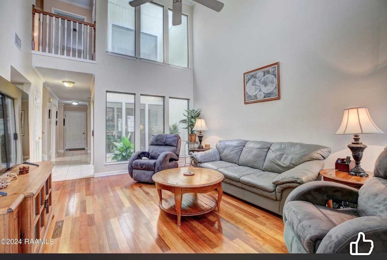 117 Ambiance Cir - Photo 2 of 13