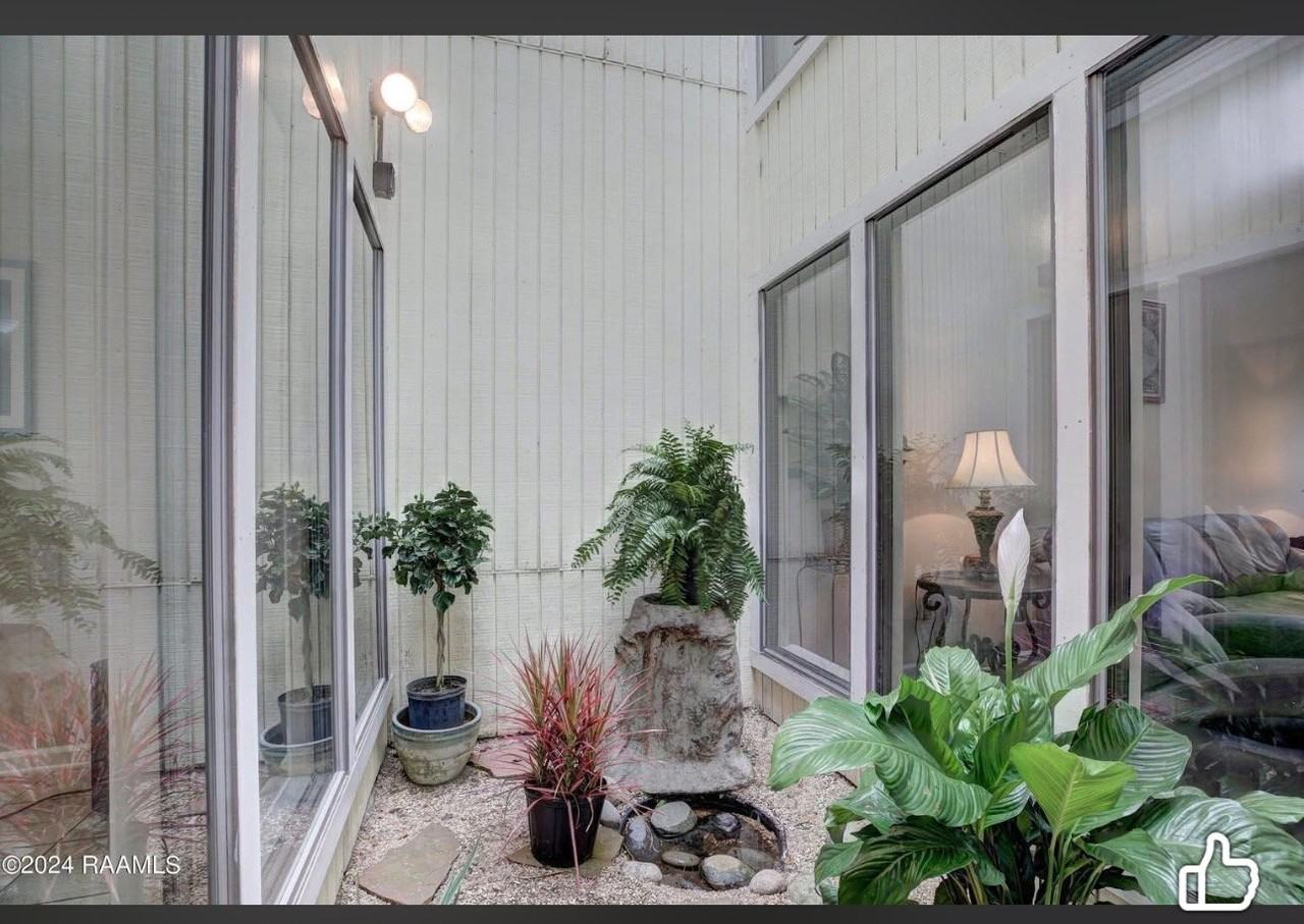 117 Ambiance Cir - Photo 3 of 13