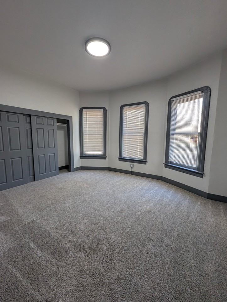 1140 2nd Ave - Photo 3 of 12