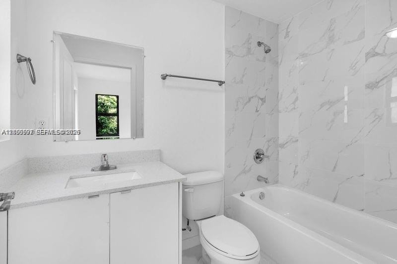 18231823 Nw 69th St #1823 - Photo 6 of 20