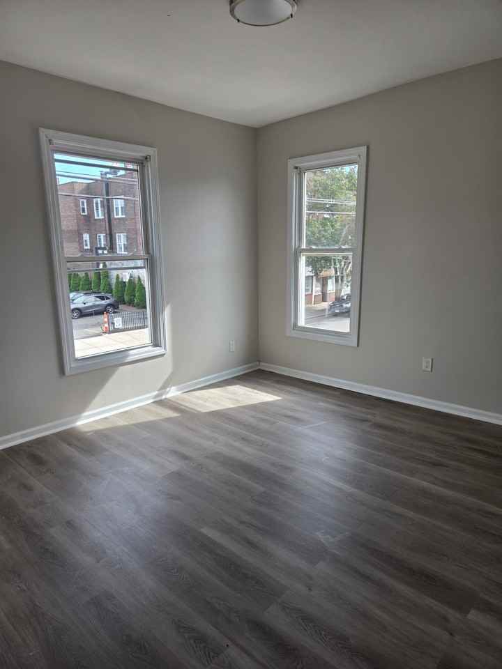 505 E Main St #2 - Photo 7 of 11