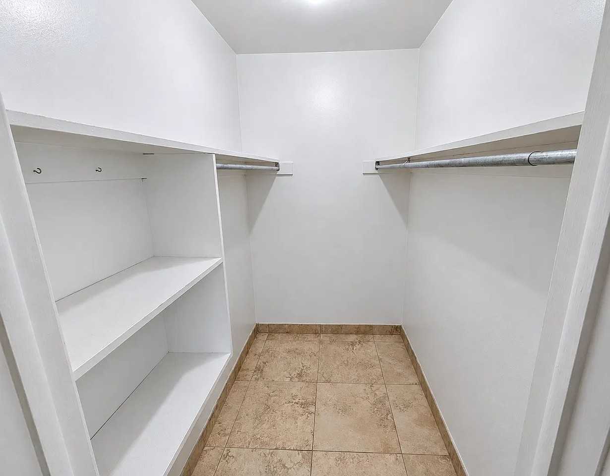 6 Burr Ave #6 - Photo 7 of 9