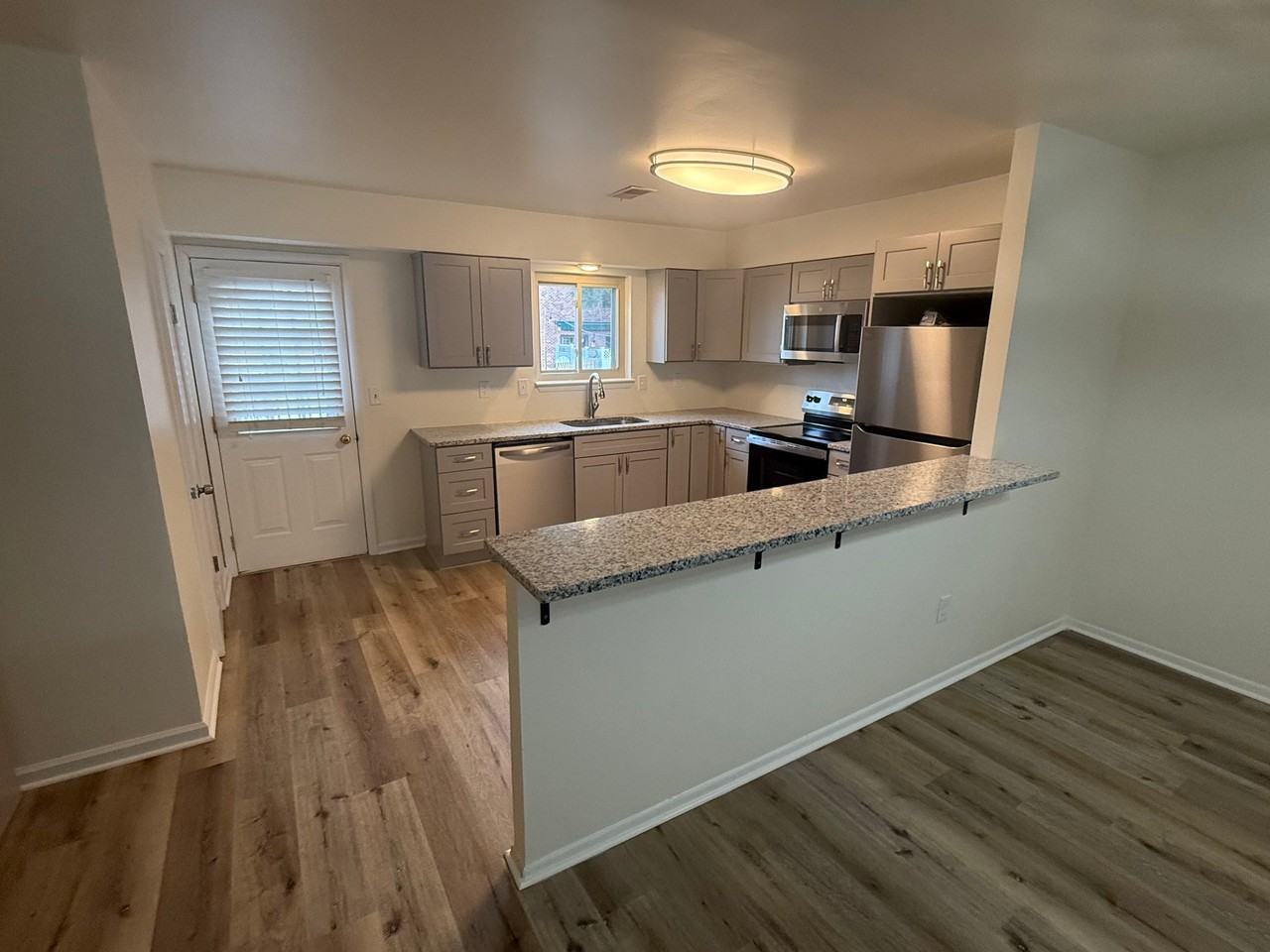 59 Kelmar Ave - Photo 2 of 11
