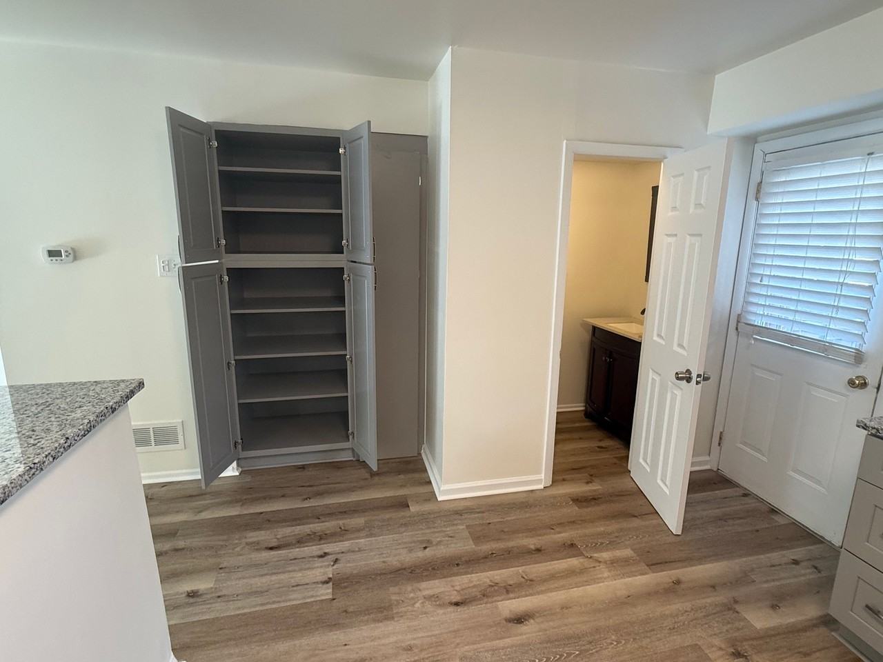 59 Kelmar Ave - Photo 4 of 11