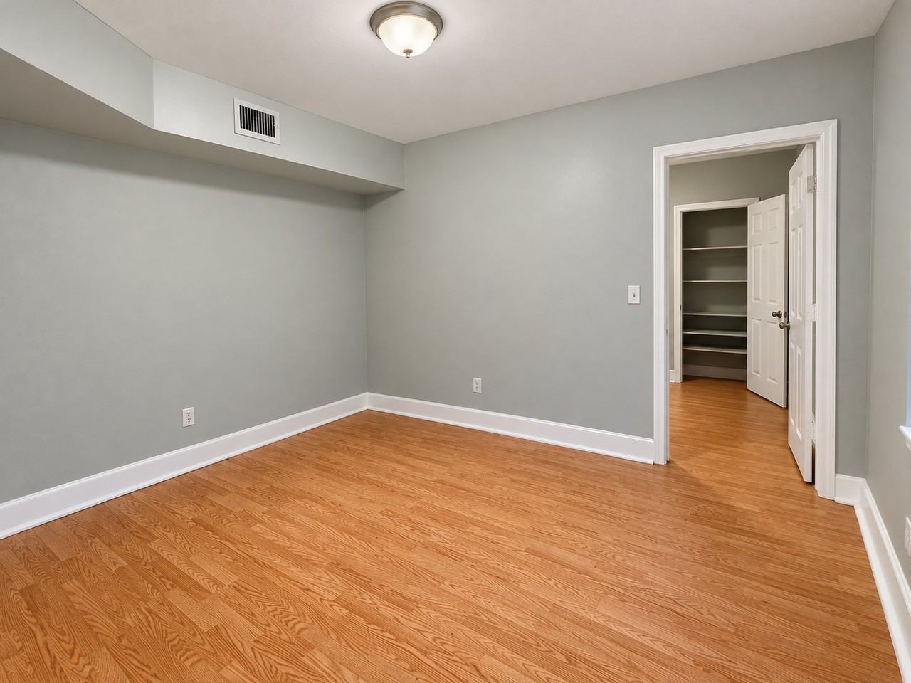 34 Passaic St #4 - Photo 6 of 8