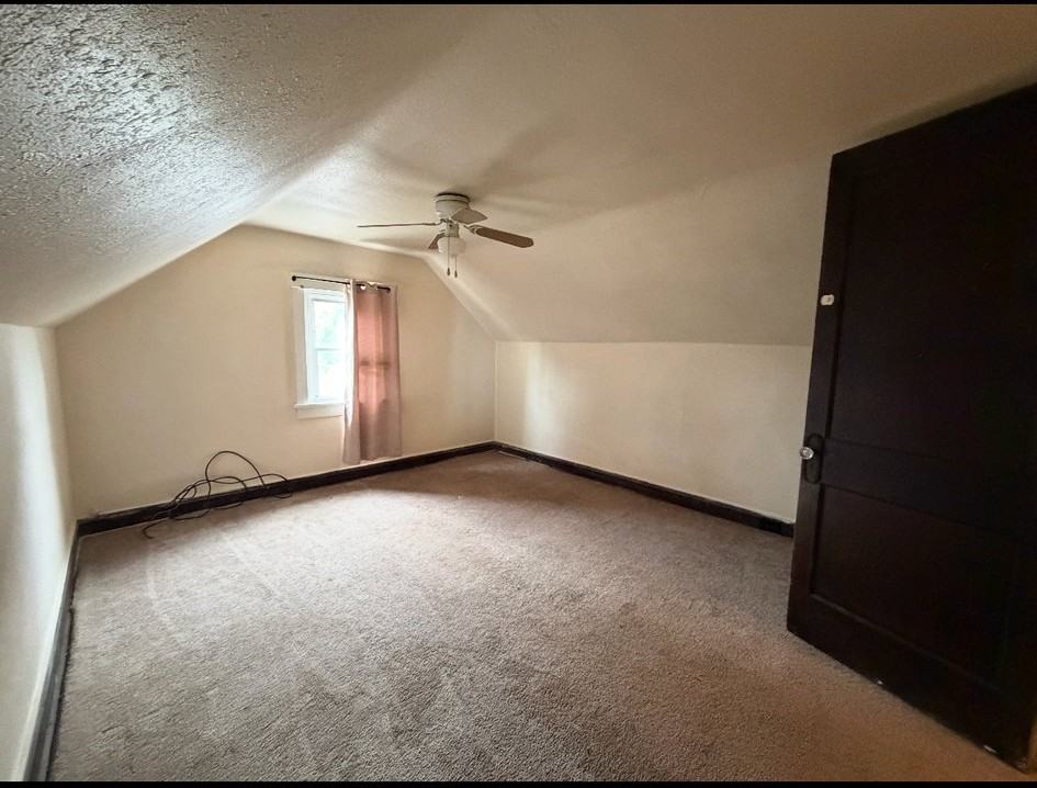 2507 Edgar St - Photo 5 of 14