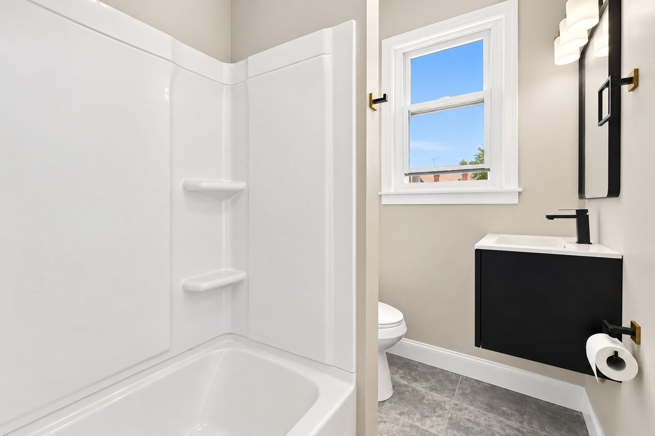 6621 Vandike St - Photo 4 of 13