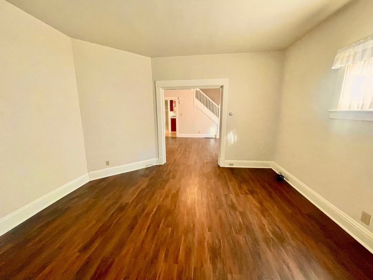 735 S 7th St - Photo 2 of 8
