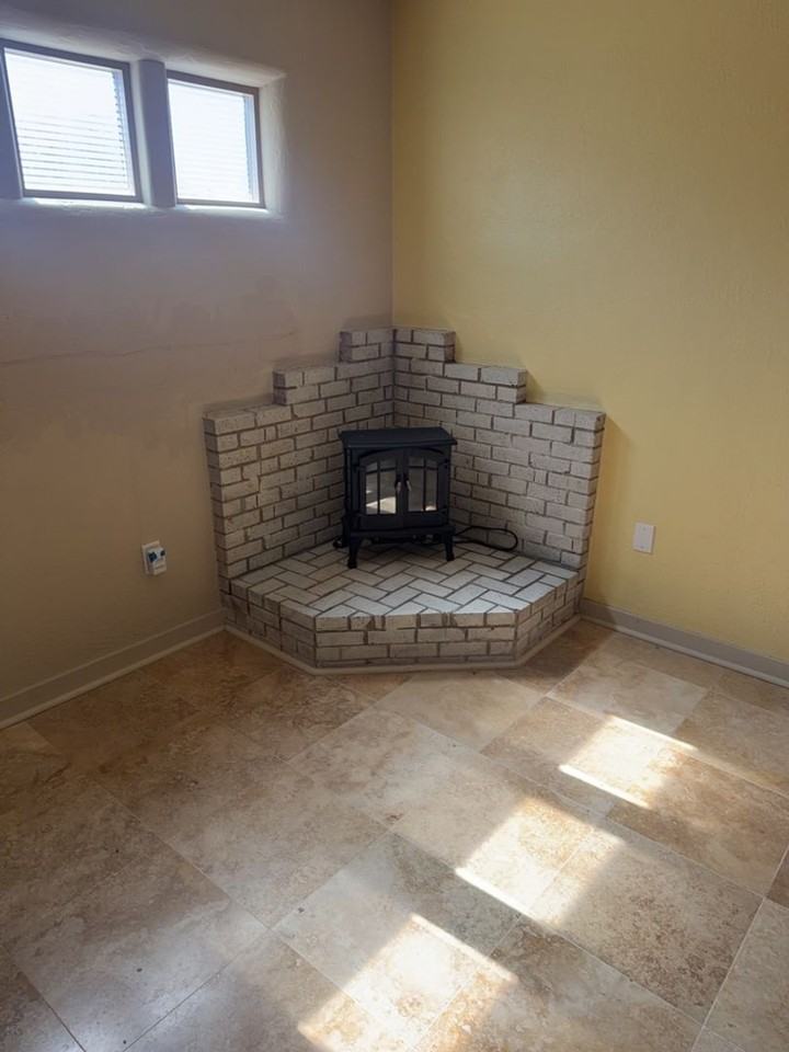 2903 Hyder Ave Se - Photo 5 of 10