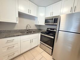 featured image of 3001 Bee Ridge Rd