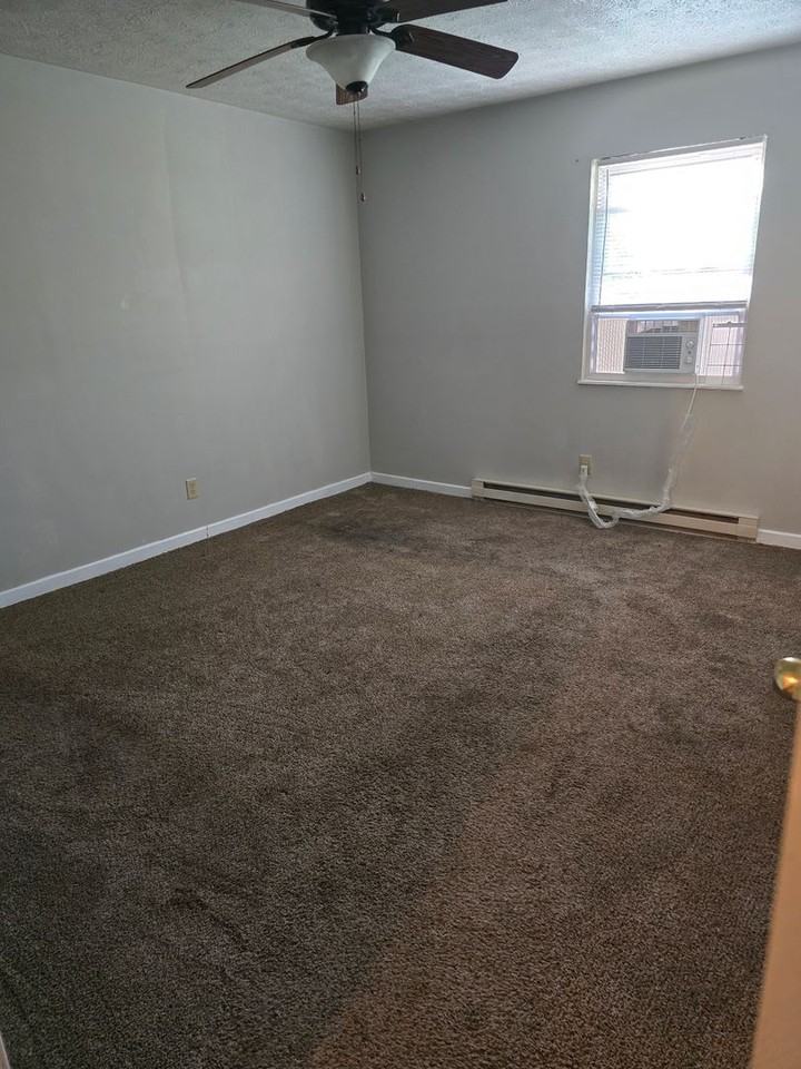 5501 Yucatan Dr - Photo 4 of 13