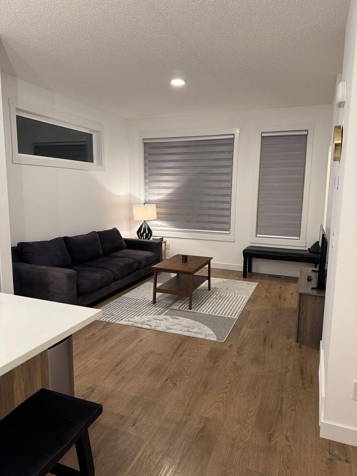 140 Rowmont Blvd Nw - Photo 2 of 17