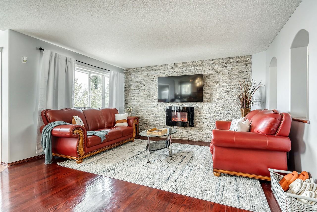 121 Bridlewood Pl Sw - Photo 2 of 50