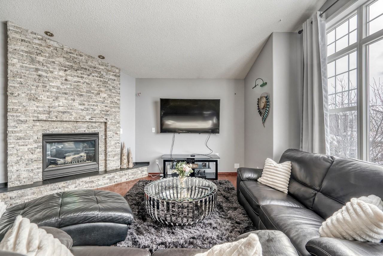 121 Bridlewood Pl Sw - Photo 5 of 50
