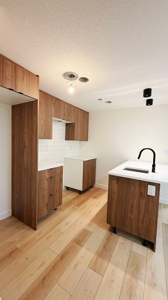 8311 81 Ave Nw - Photo 3 of 7