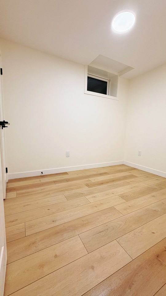 8311 81 Ave Nw - Photo 5 of 7