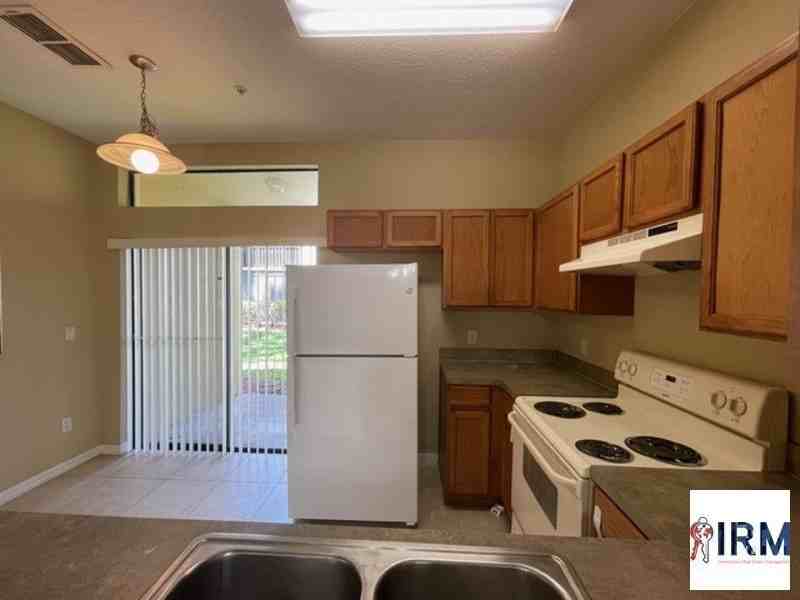 6007 Scotchwood Glen Blvd, Unit 32 #32 - Photo 6 of 16