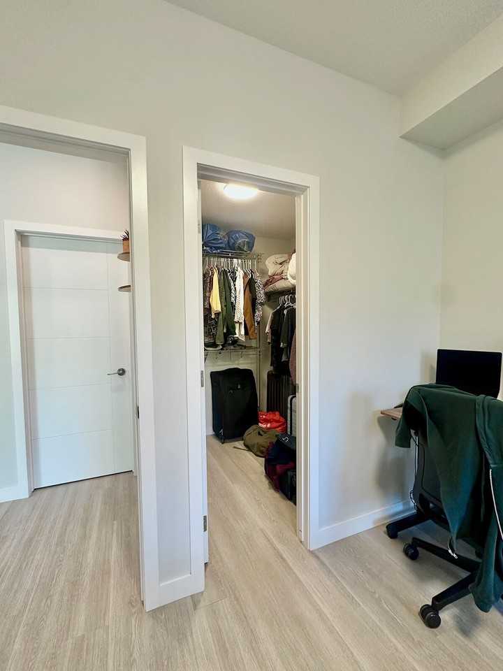 1124 - 1124 5 Ave Nw - Photo 7 of 20