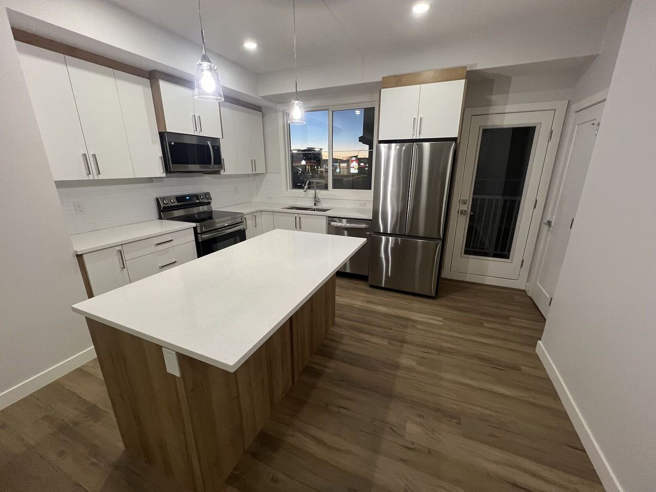 9707 229 St Nw - Photo 3 of 11