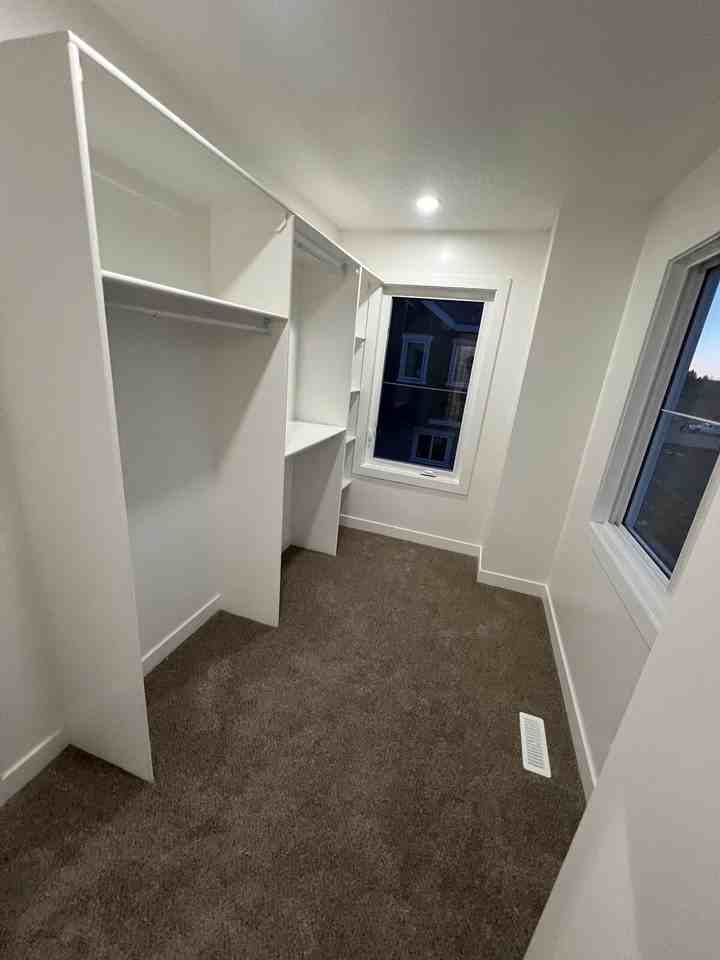 9707 229 St Nw - Photo 4 of 11