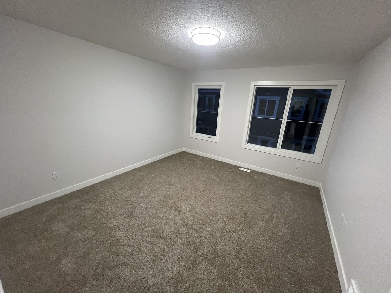 9707 229 St Nw - Photo 5 of 11