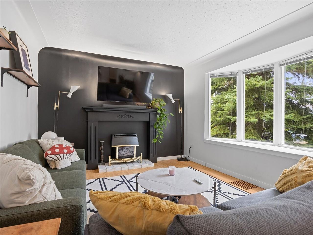 13507 110a Ave Nw - Photo 5 of 29
