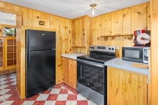 881 Spring St #NA - Photo 5 of 5