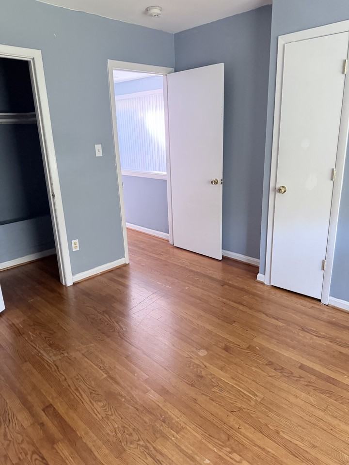 3510 Windom Rd #8 - Photo 3 of 3