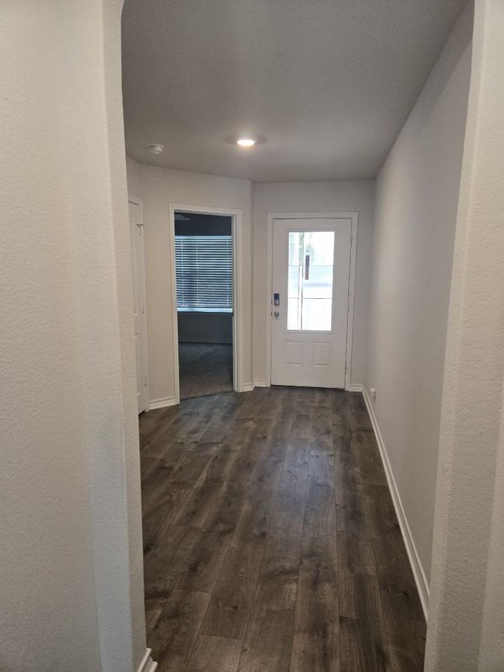 6815 Kingsley Edge #NA - Photo 2 of 17