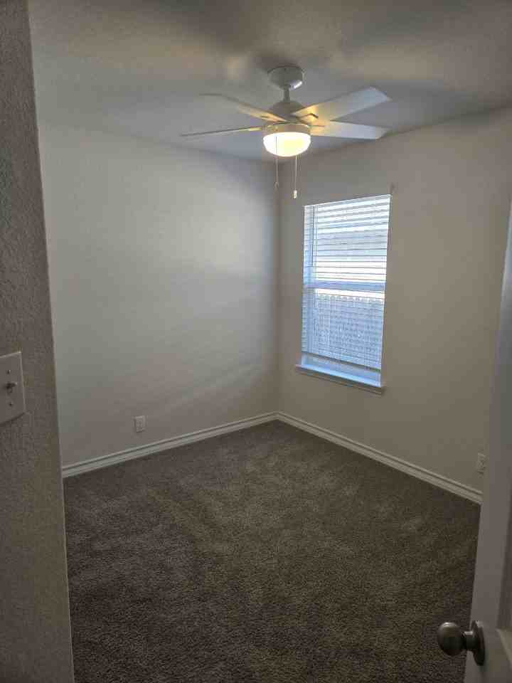6815 Kingsley Edge #NA - Photo 3 of 17