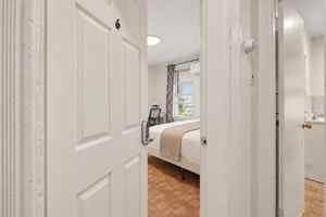 featured image of 242 Franklin St #6