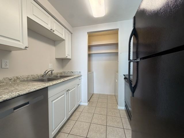 1550 11th St Ne #F4 - Photo 3 of 16